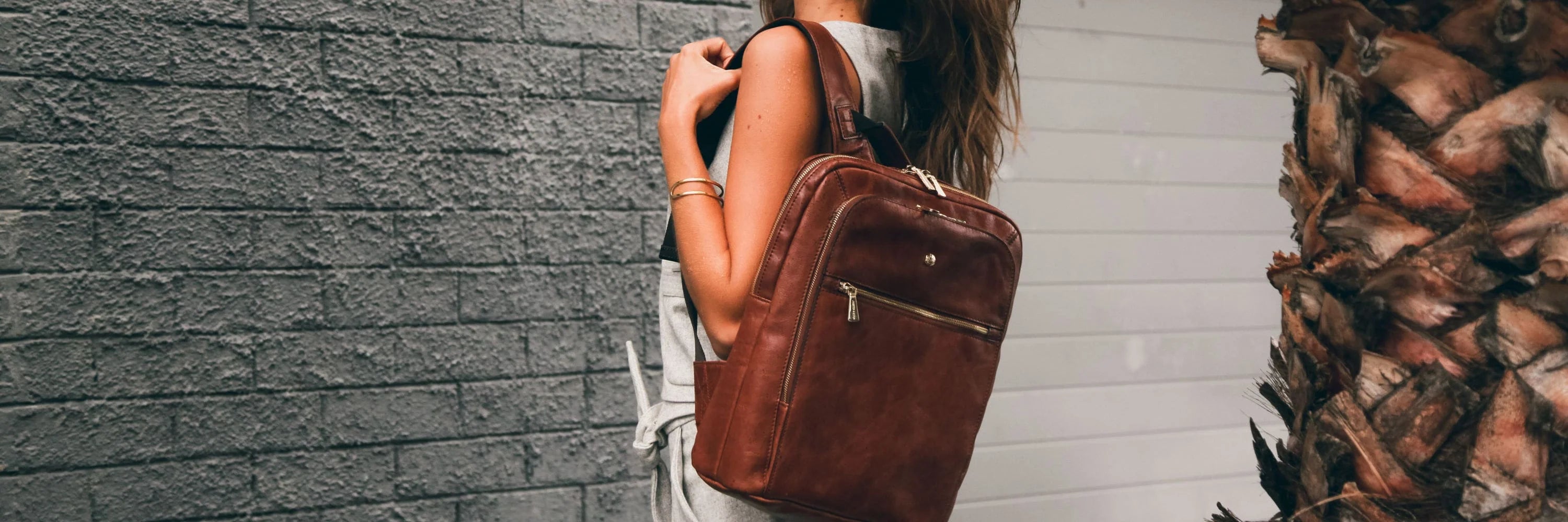 What Should Women Look for in a Leather Backpack?