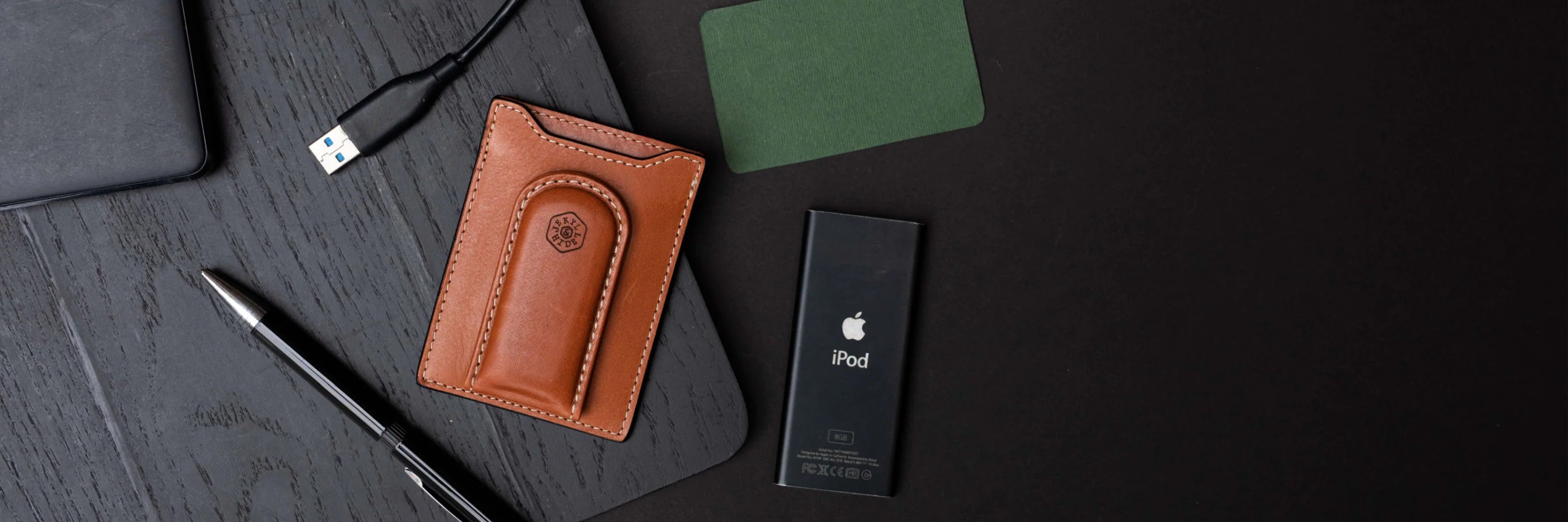 How Can a Leather Card Holder Simplify Your Life?