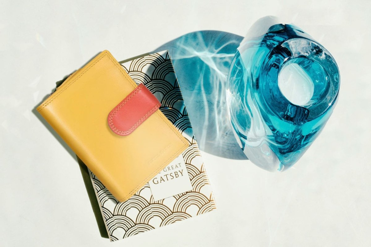 Caribbean Compact Ladies Purse