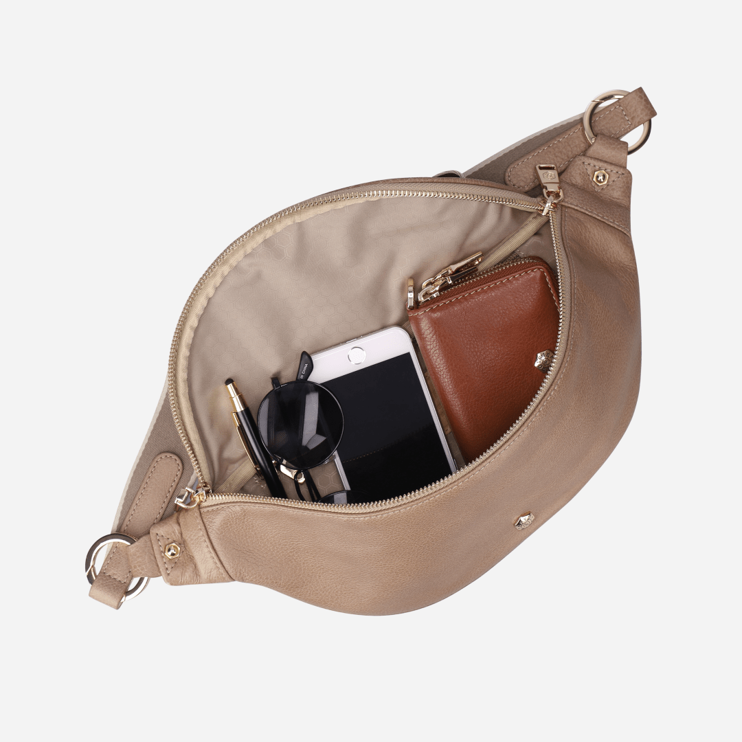 Geneva Ladies Leather Waist Bag