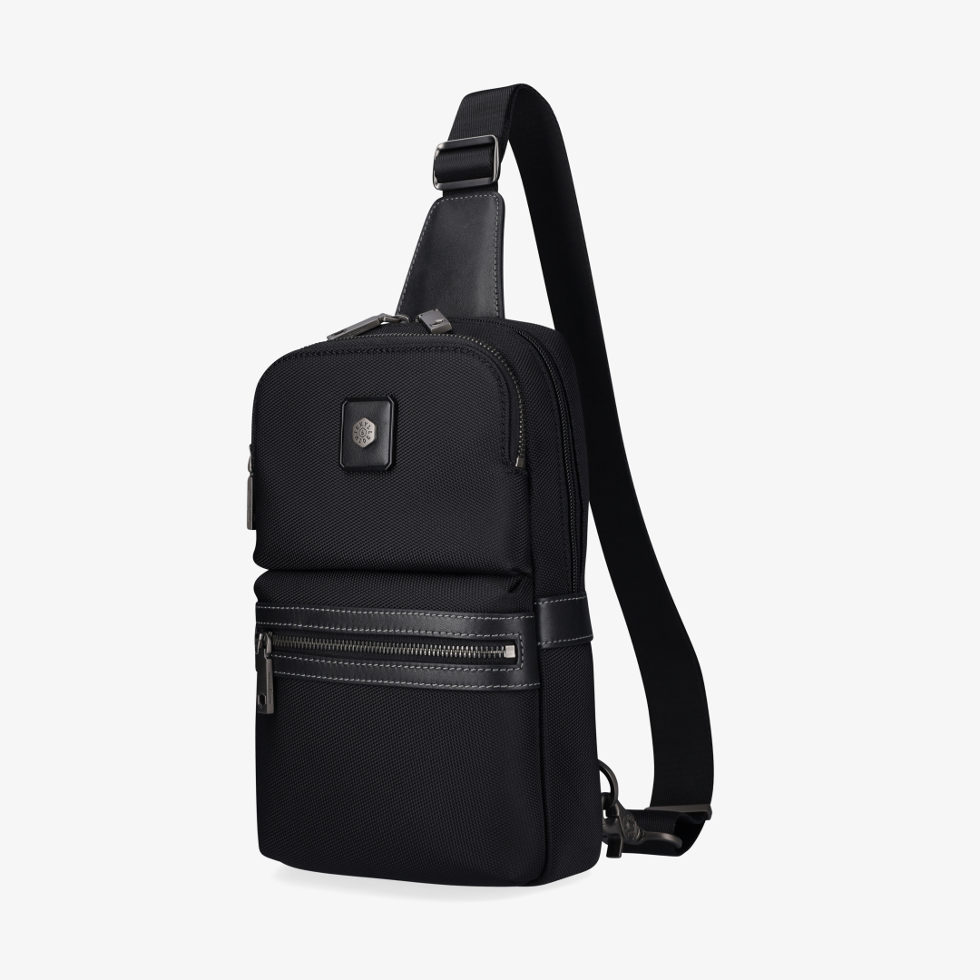 Nylon Travellers Chest Bag, Black