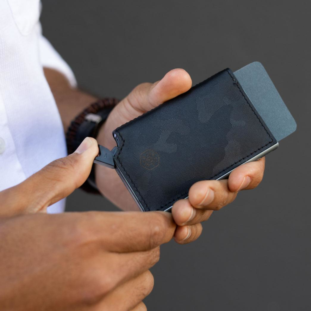 Slim Leather Card Slide