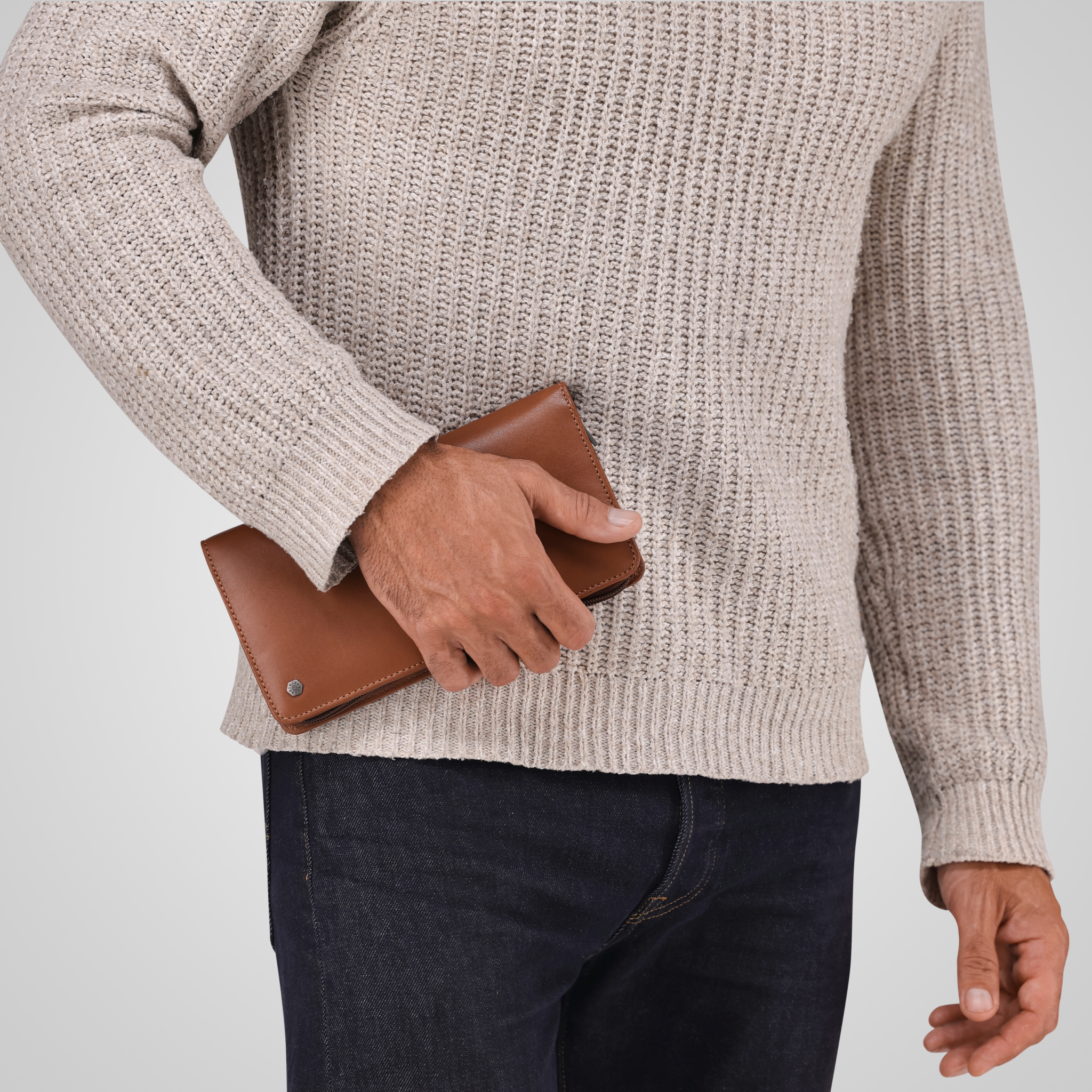 Large Zip-Around Travel And Passport Organiser