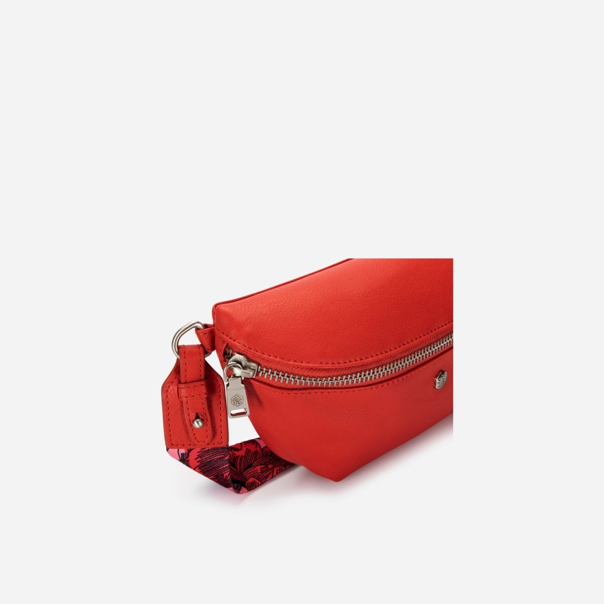 Osaka Slim Ladies Leather Waist Bag, Candy Apple