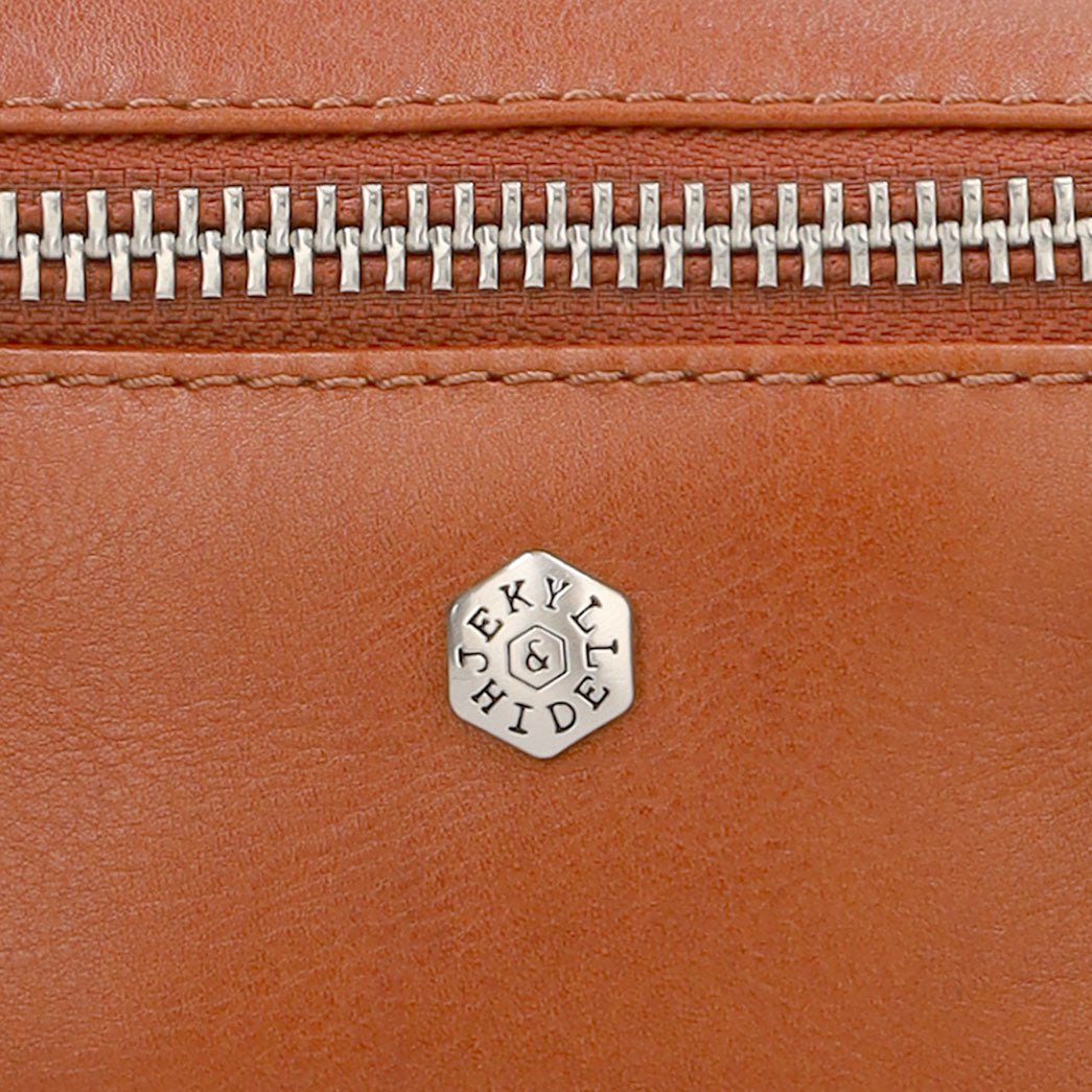 Slim Ladies Leather Waist Bag, Tan