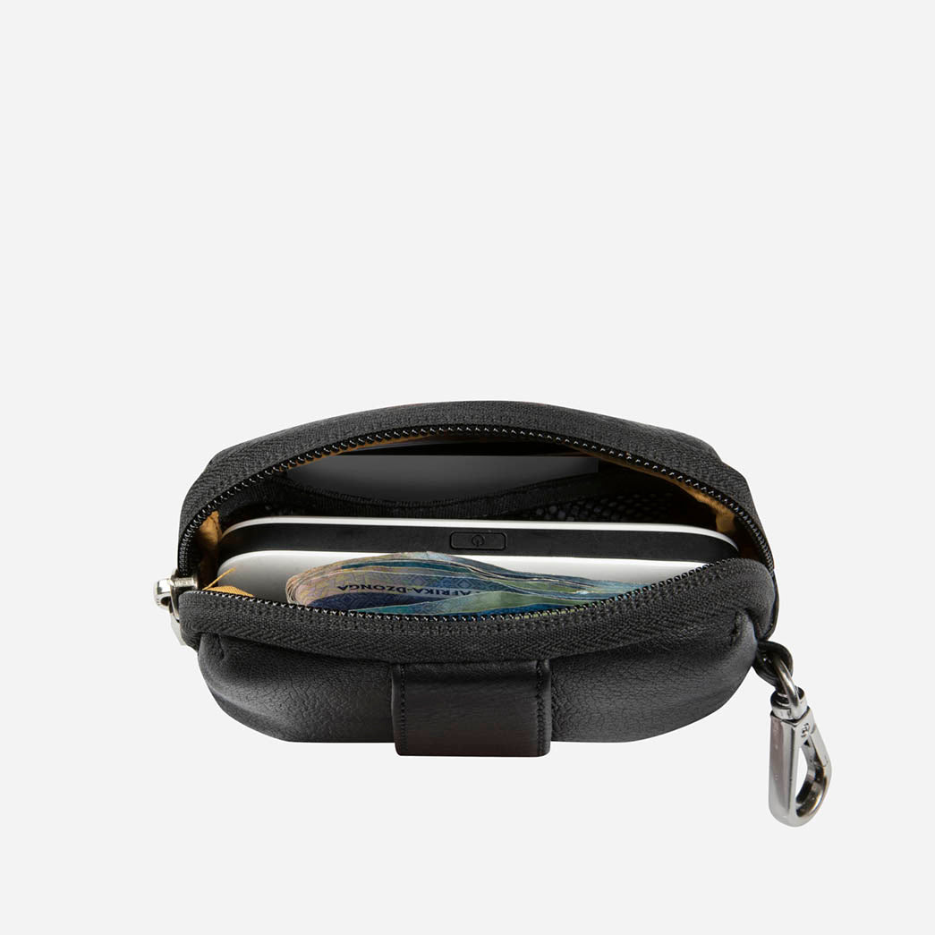 Osaka Multi Purpose Pouch, Black