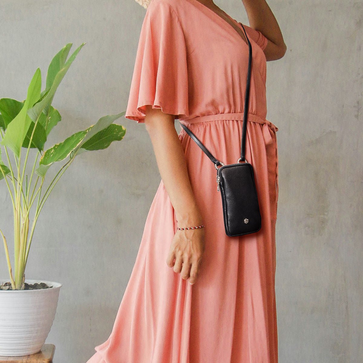 Cellphone Pouch with Strap