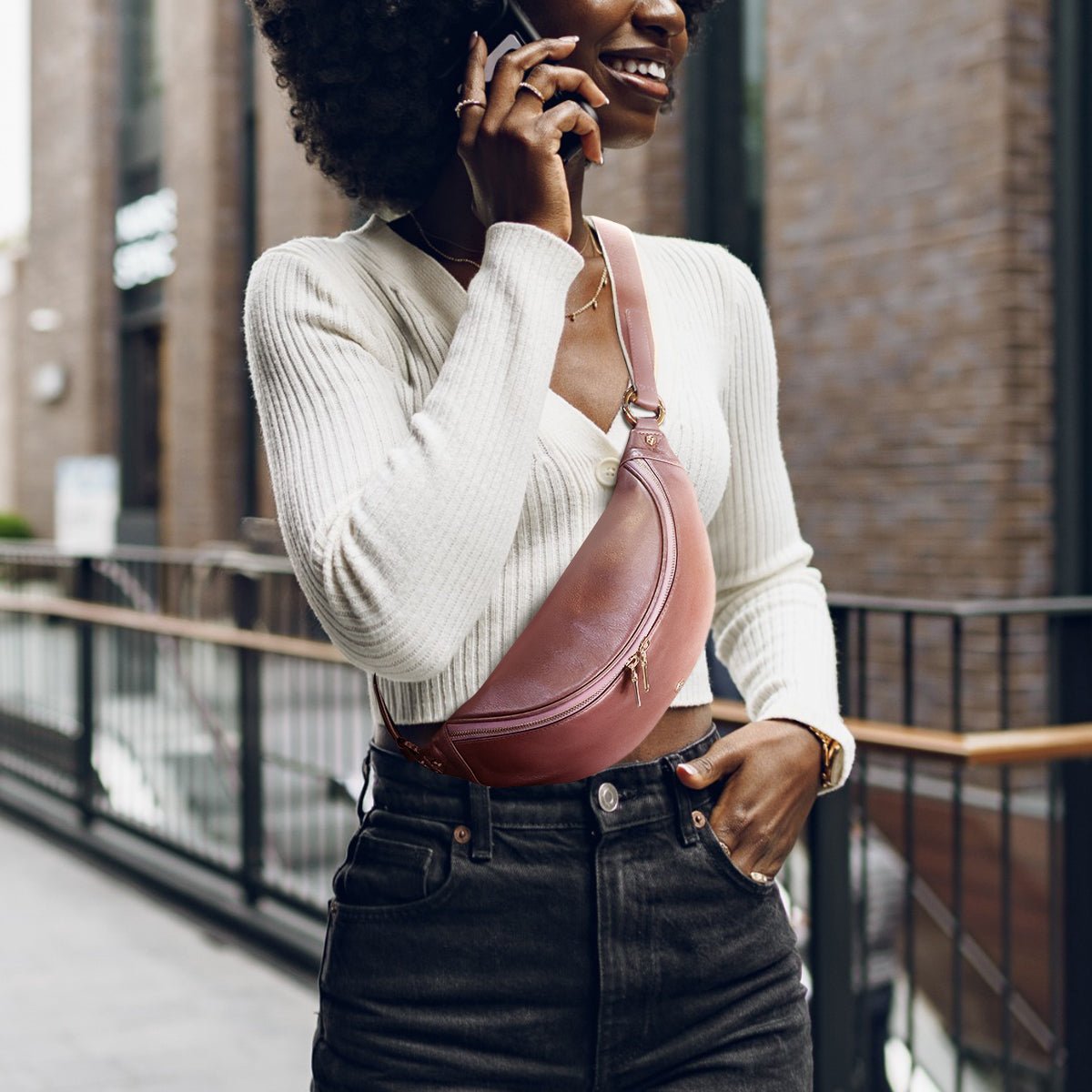 Geneva Ladies Leather Waist Bag, pink