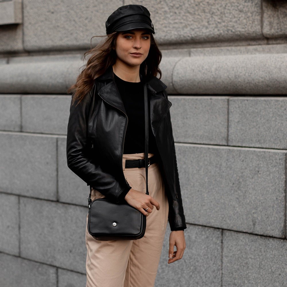 Small Crossbody, Black - Jekyll and Hide SA