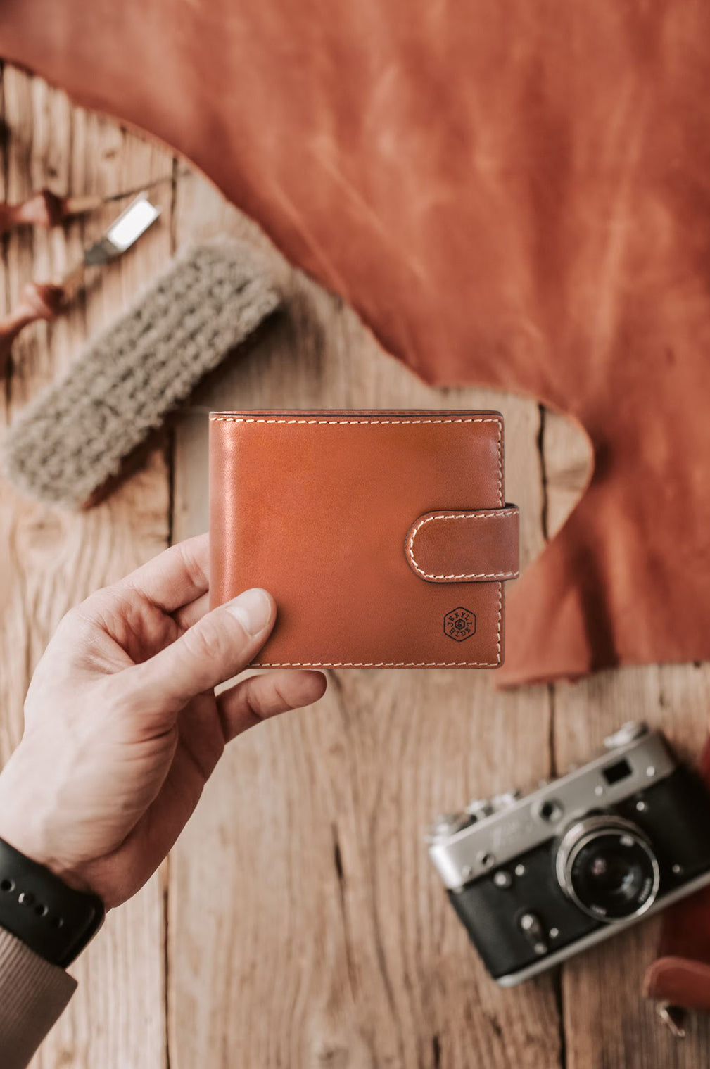 Large Bifold Wallet With Coin , Clay - Jekyll and Hide SA