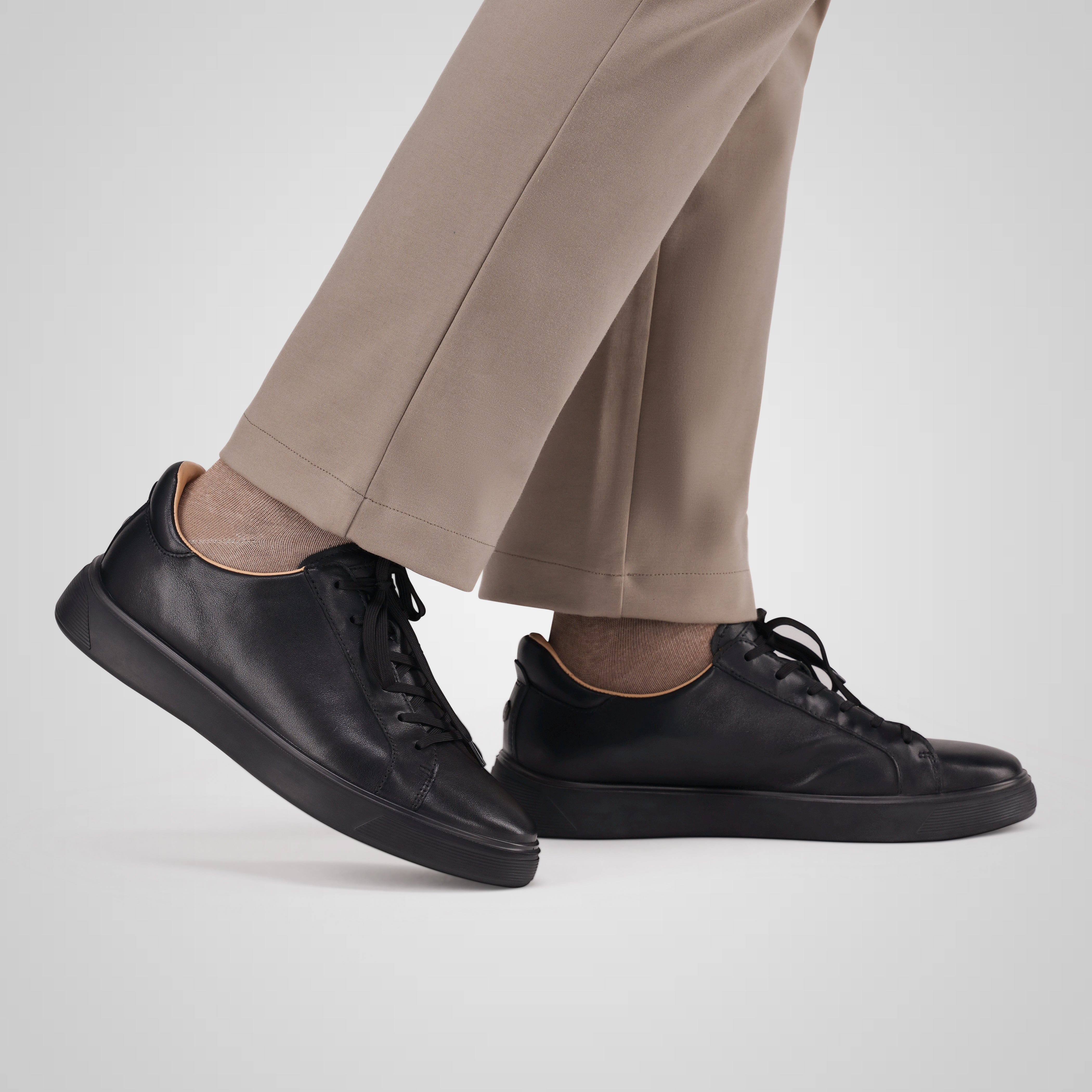 Seattle Leather Sneaker