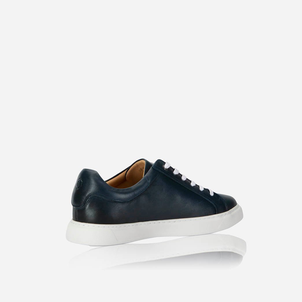 Seattle Leather Sneaker