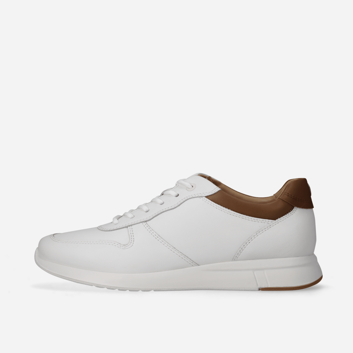 Beaumont black leather sneakers by Jekyll & Hide