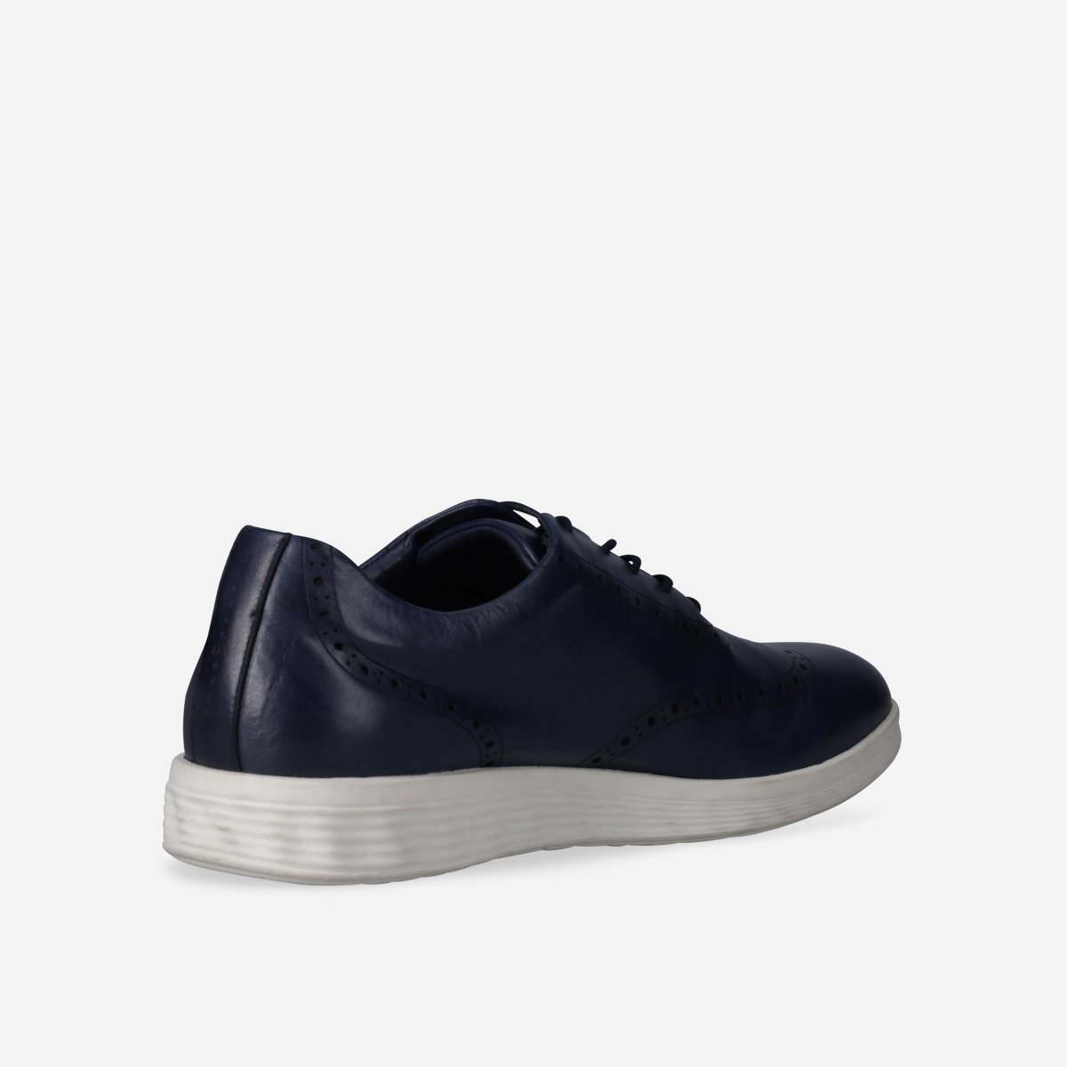 Beaumont navy men's leather sneakers by Jekyll & Hide - interior detail