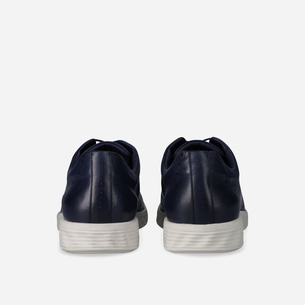 Beaumont navy men's leather sneakers by Jekyll & Hide - close-up detail