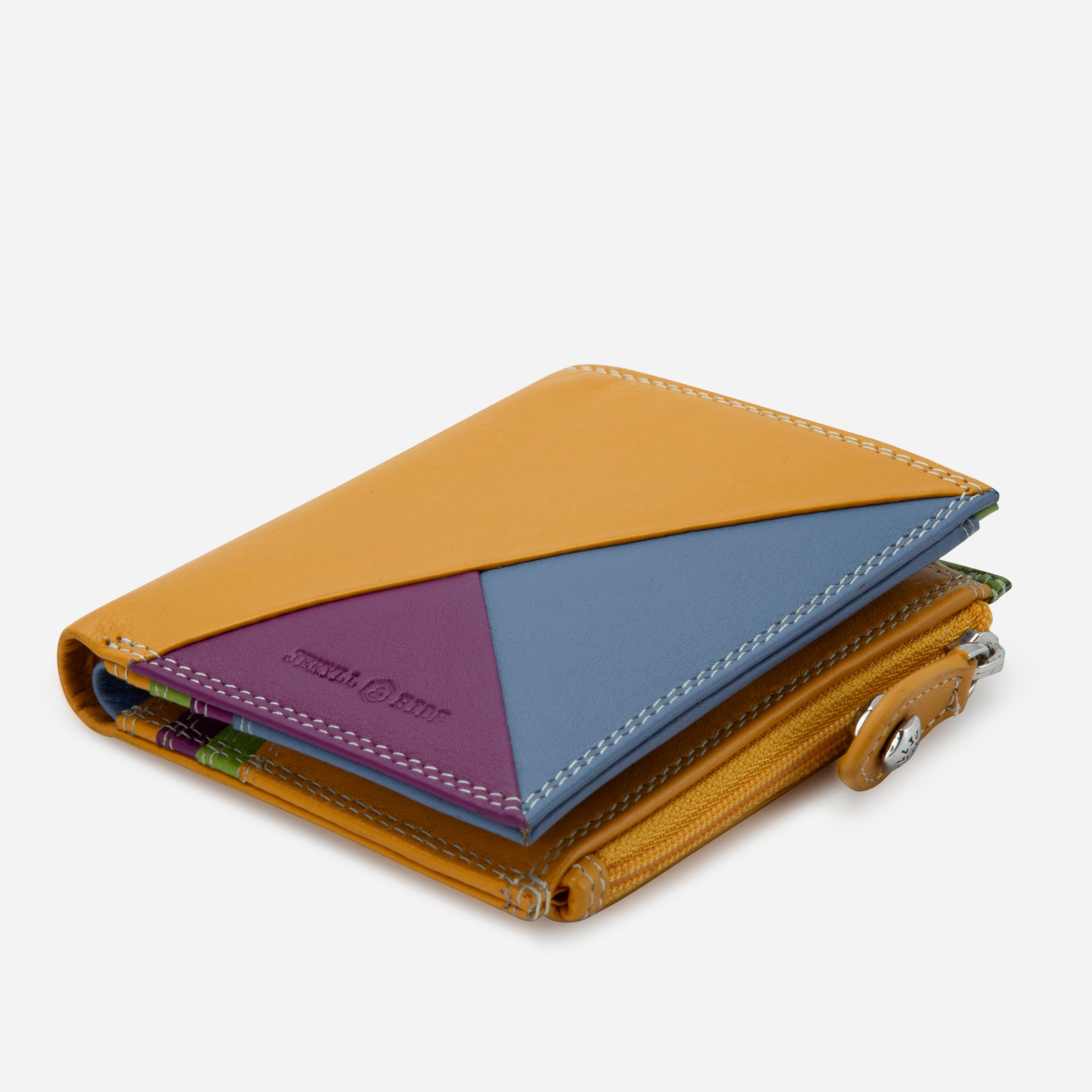 Fiji leather compact purse, side view showing the zip closure – Jekyll & Hide
