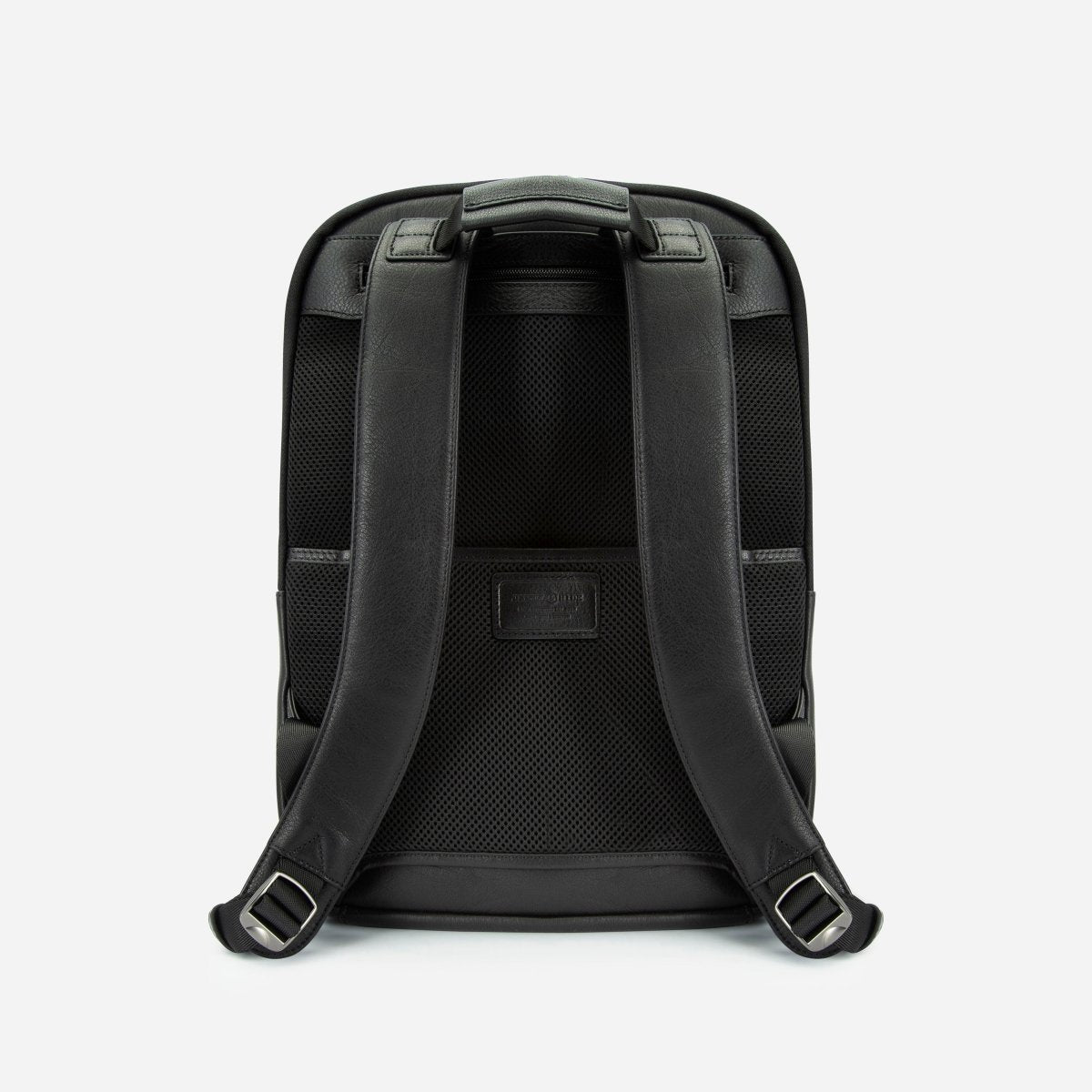 Montana colt men's leather backpack by Jekyll & Hide - back view