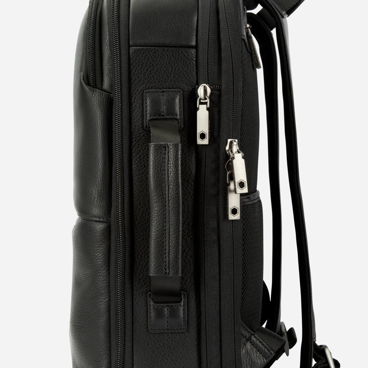 Montana colt men's leather backpack by Jekyll & Hide - product image 15