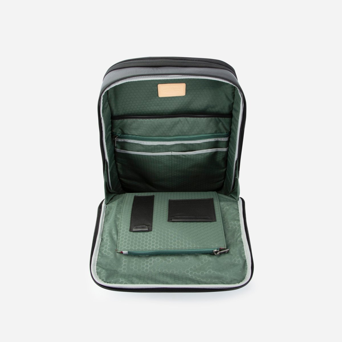 Montana colt men's leather backpack by Jekyll & Hide - product image 9