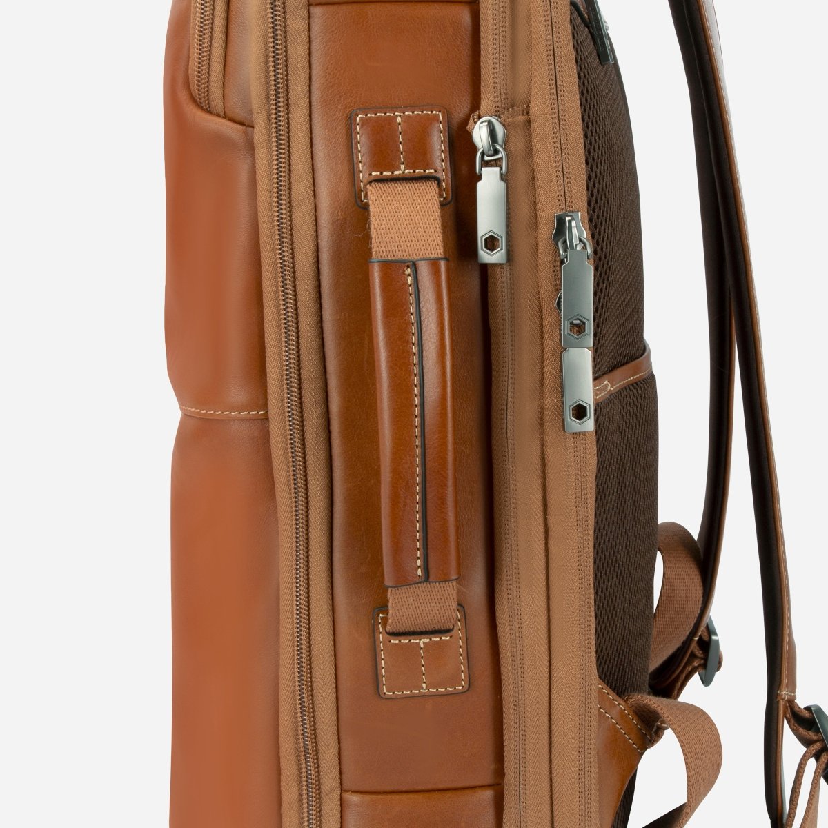 Montana Colt Men's Leather Expander Backpack | Jekyll & Hide SA