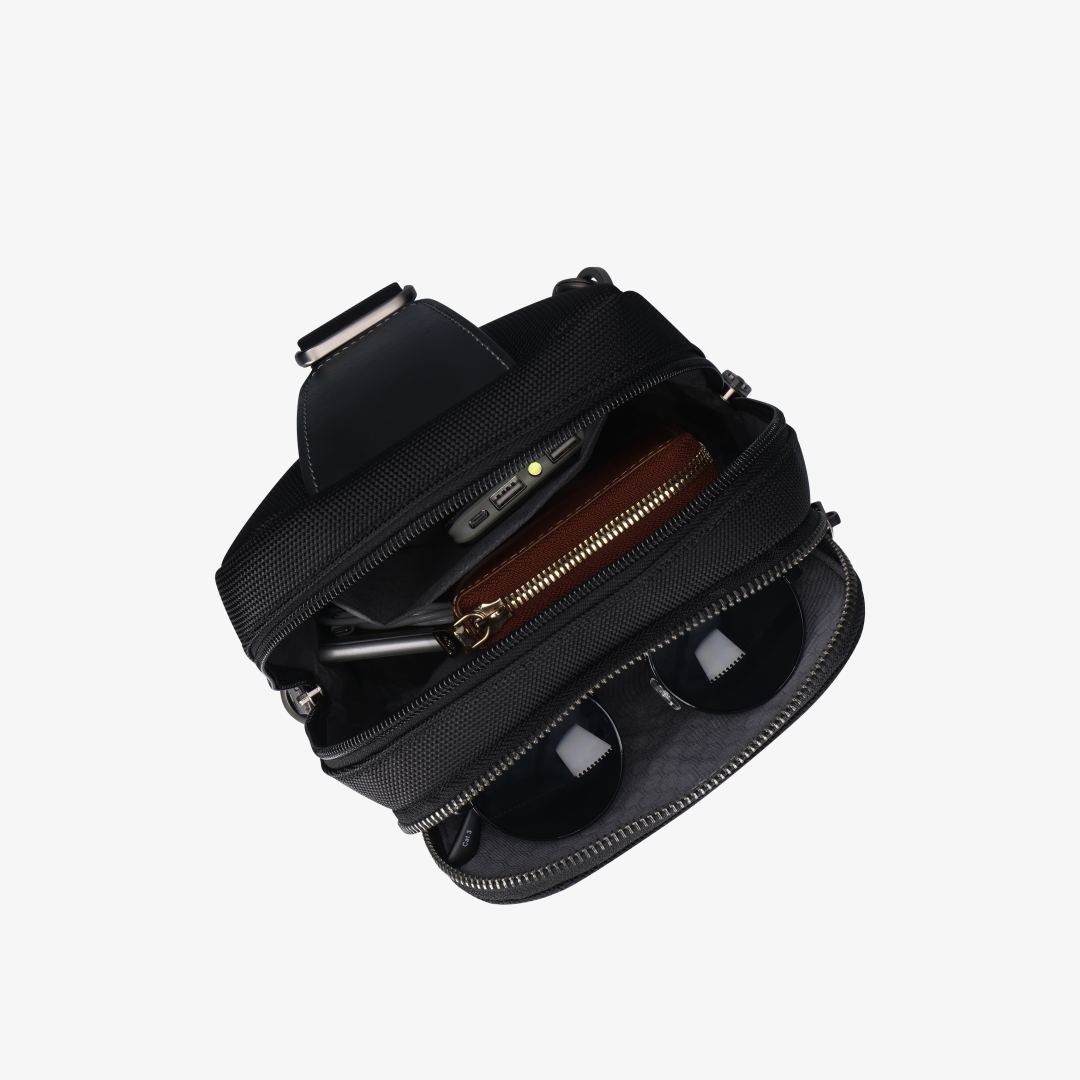 Nylon Travellers Chest Bag, Black