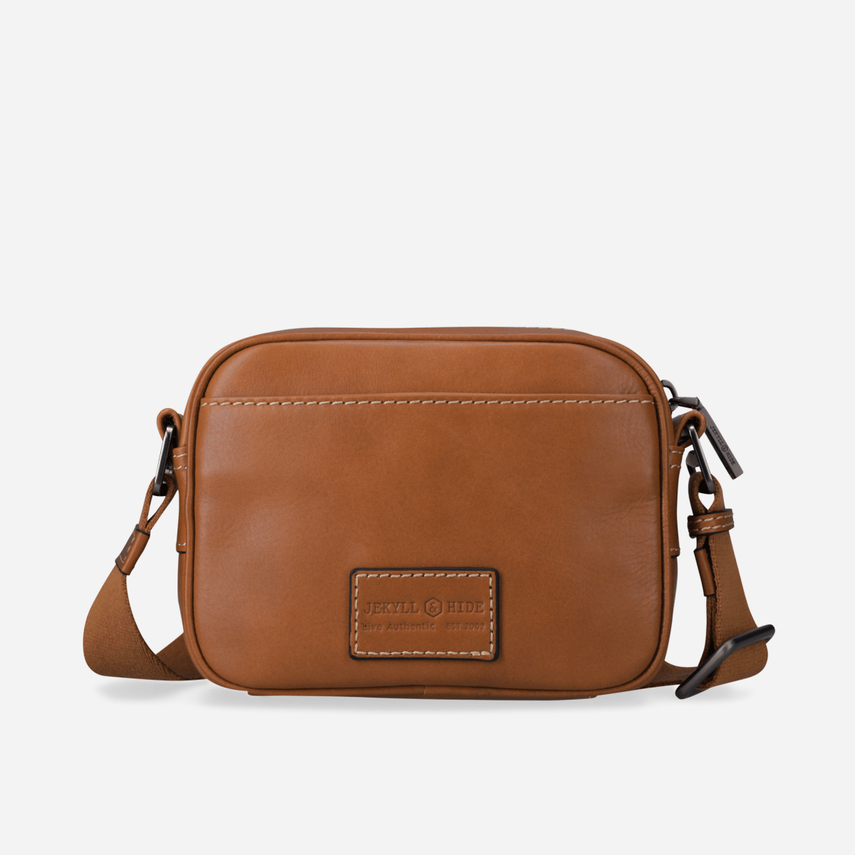 Norwegian black men's leather crossbody bag by Jekyll & Hide - close-up detail
