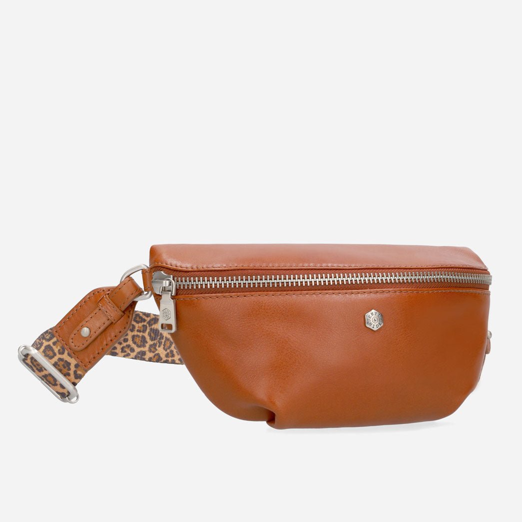 Slim Ladies Leather Waist Bag, Tan