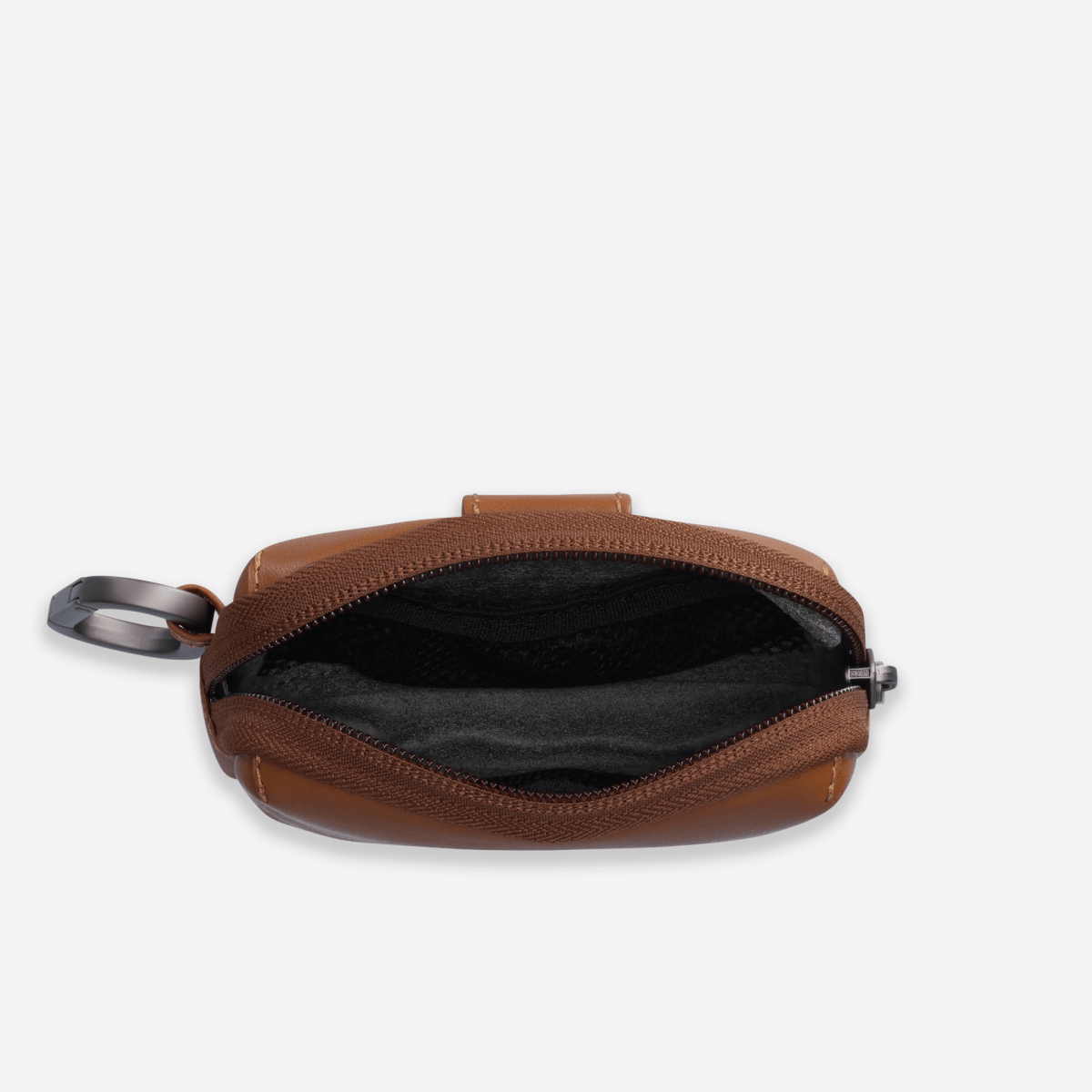 Norwegian black storage pouch by Jekyll & Hide - interior detail