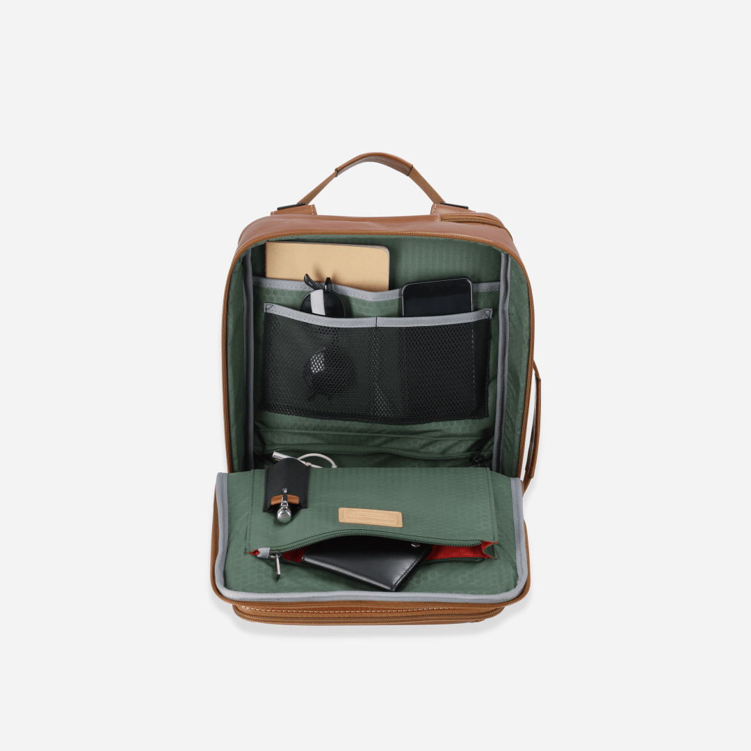 Jekyll and Hide 17-inch travel backpack in Tan with padded laptop compartment and adjustable straps, inside image