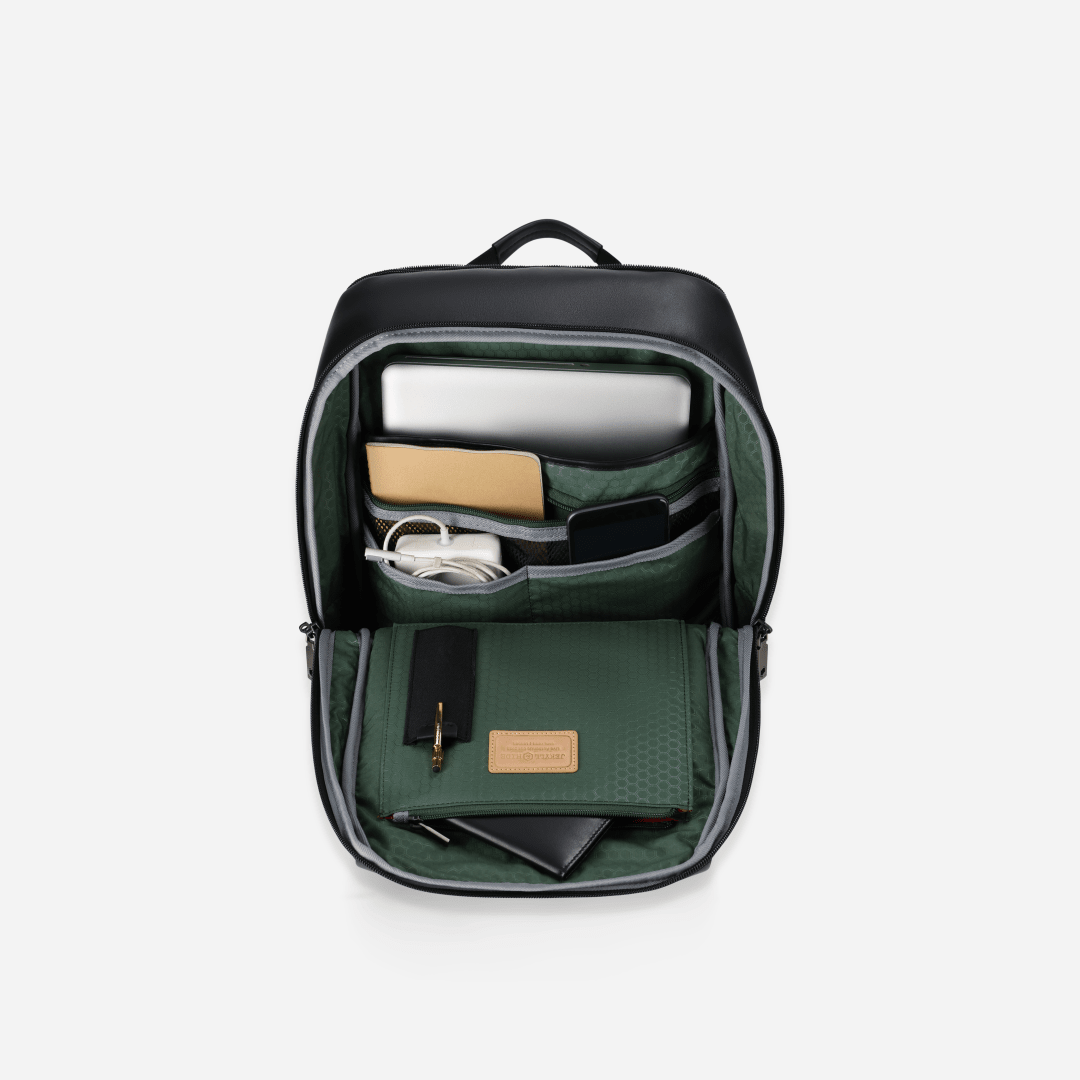 Jekyll and Hide 17-inch leather backpack in classic Black with padded laptop compartment and adjustable straps, inside image