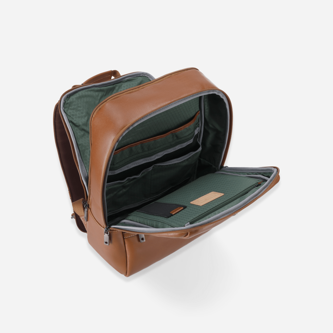 Jekyll and Hide 17-inch leather backpack in classic tan with padded laptop compartment, inside side image