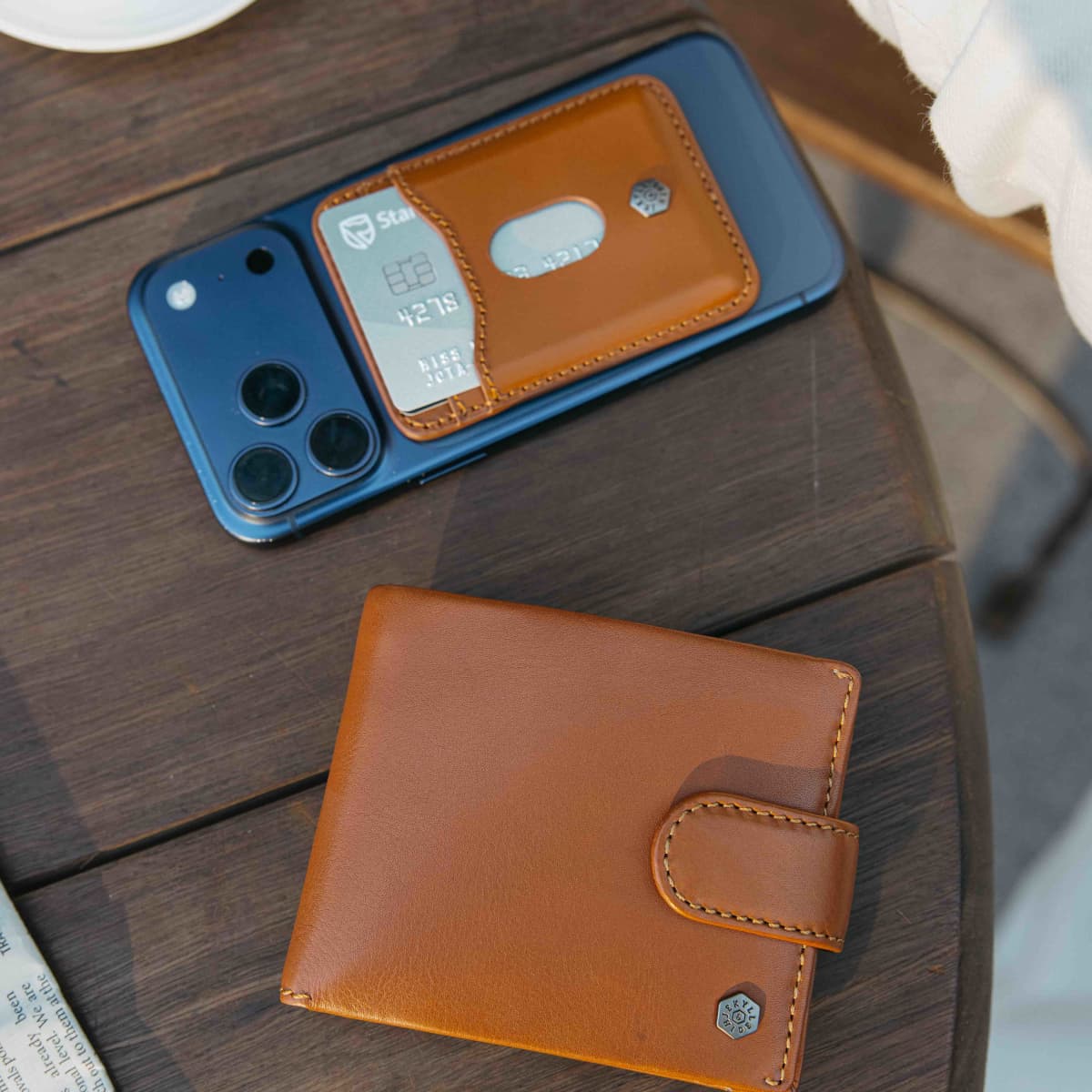 MagSafe Card Holder
