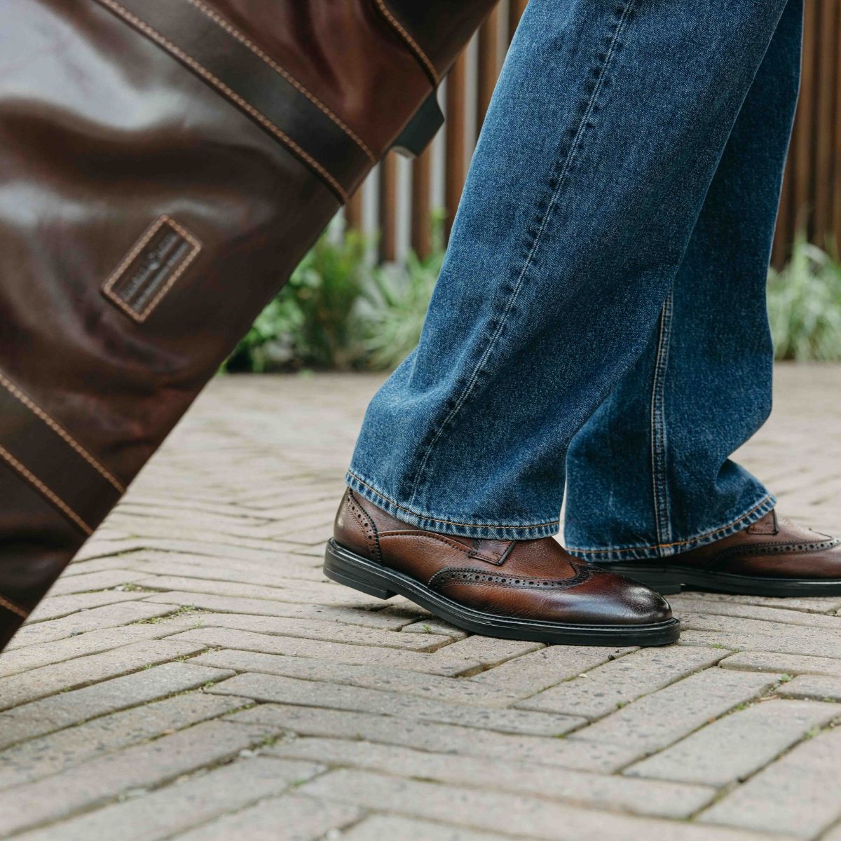 Arthur Brogue Shoe