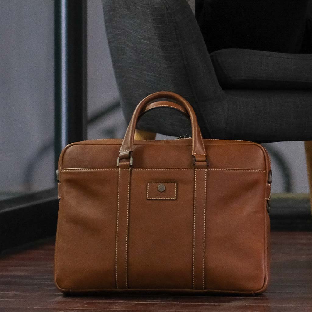 Slim Laptop Briefcase, Colt - Jekyll and Hide SA